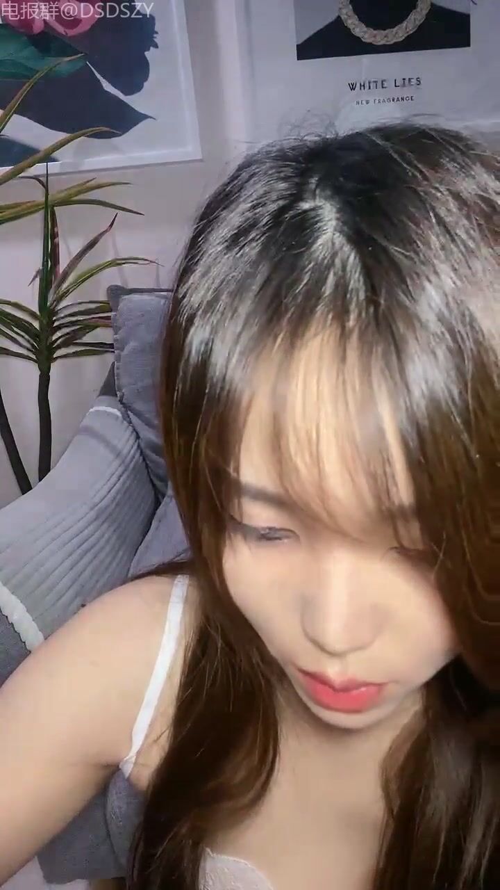 黄色战袍校花女神【甜奶汐】让人梆硬的身材！馋死了，一看就是个淫妇，不干个几个小时满足不了 白虎馒头.9